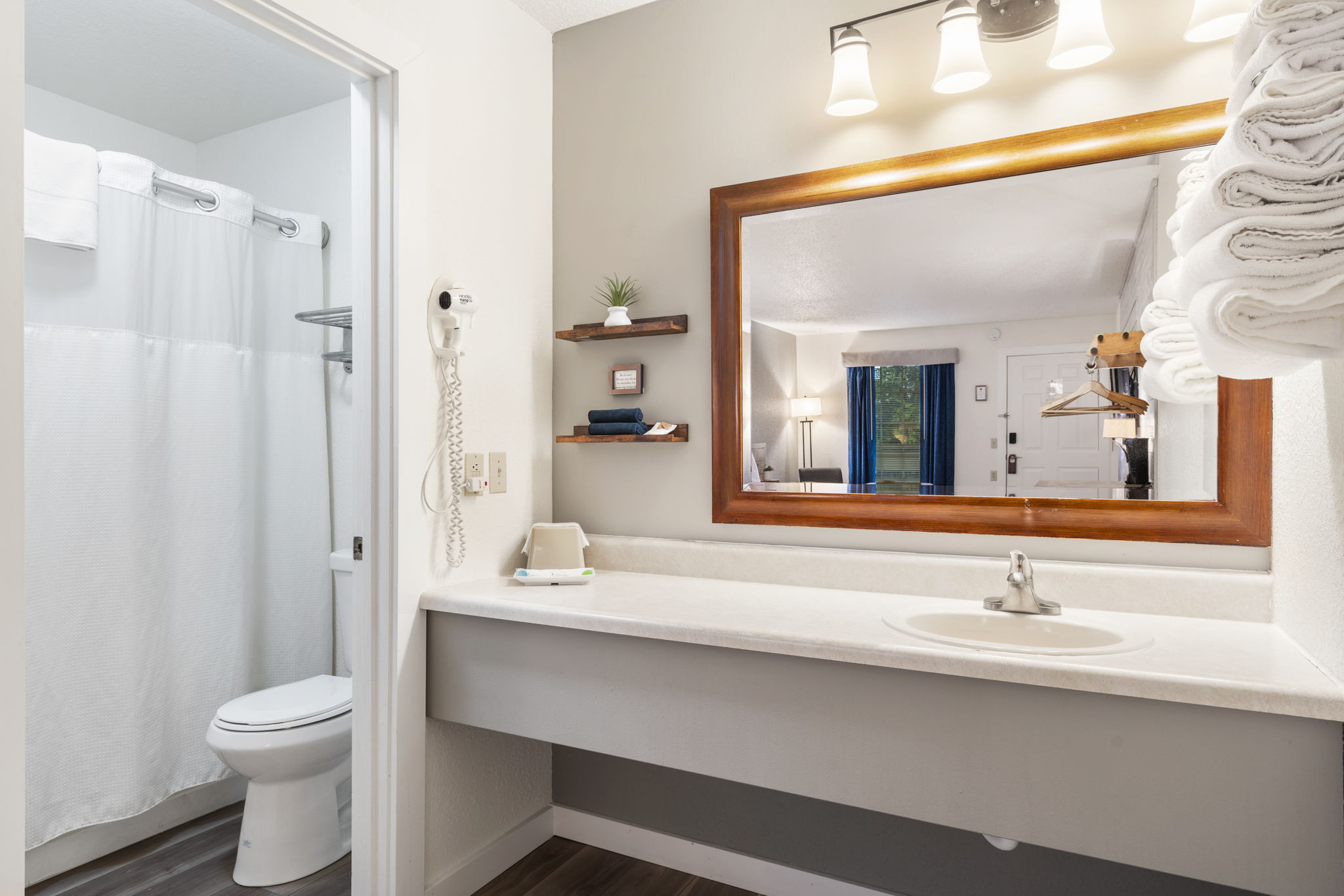 Bathroom vanity in a Deluxe Family Room