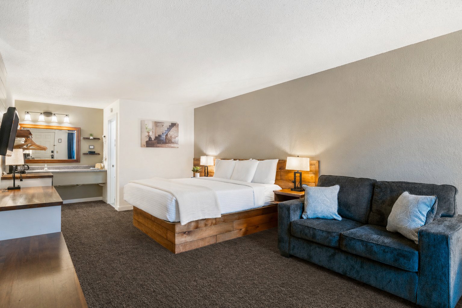 Premium King with Walk-In Shower at Autumn Creek Branson