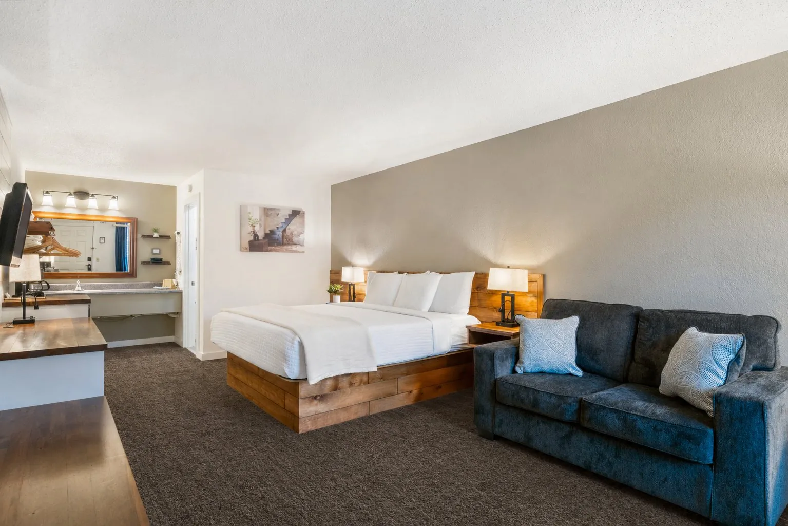 Premium King with Walk-In Shower at Autumn Creek Branson
